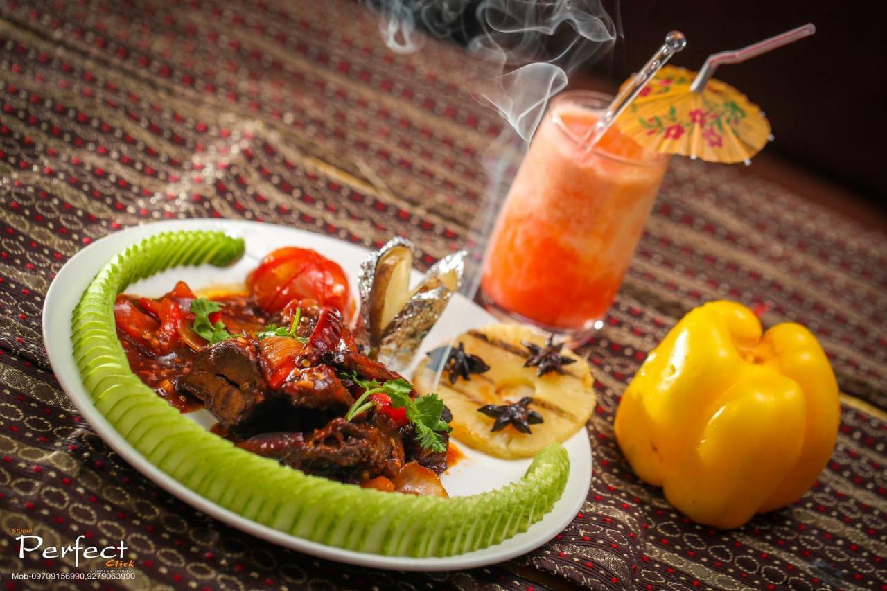 The Mahal Inn Dzsamsedpur Kültér fotó